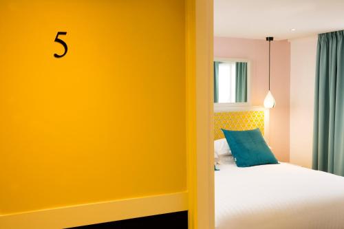 Habitación Doble Clásica del hotel Haussmann Saint Augustin. Foto 11