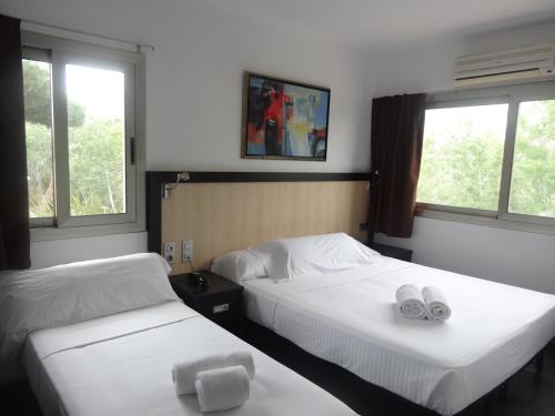 Habitación Triple Confort del hotel 170. Foto 1
