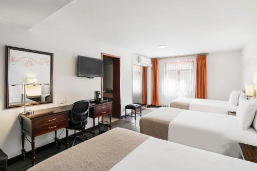 Habitación Triple Estándar del hotel Wyndham Costa Del Sol Cusco