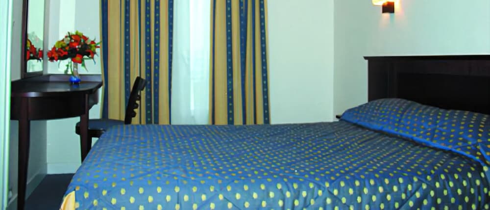 Habitación doble del hotel De Paris Opéra. Foto 3