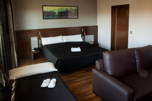 Habitación Familiar del hotel Tach Madrid Airport. Foto 3