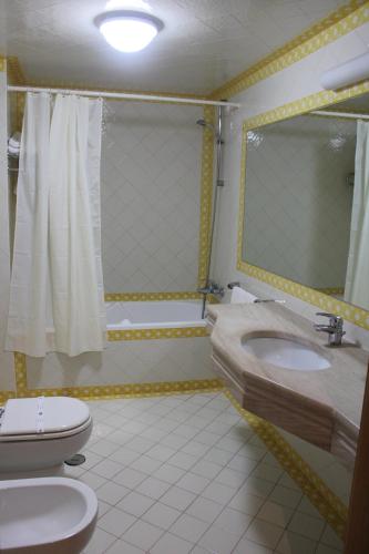 Habitación Doble Estándar del hotel Francis. Foto 3