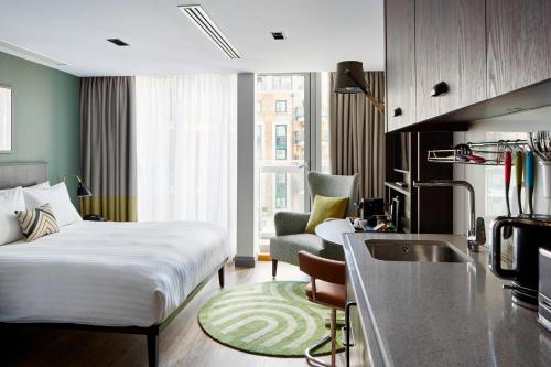 Suite Estudio Doble del hotel Residence Inn By Marriott London Kensington. Foto 2