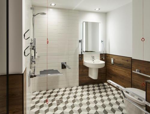 Suite Estudio Doble - Adaptada para personas con movilidad reducida del hotel Residence Inn By Marriott London Kensington. Foto 1
