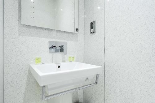 Habitación Doble del hotel Lancaster Court. Foto 4