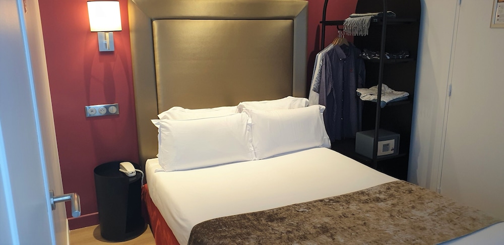 Habitación clásica del hotel Acacias etoile. Foto 3