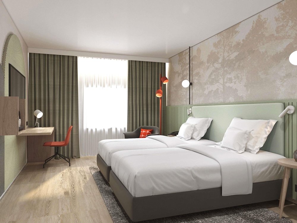 Habitación doble Privilege recién renovada con 1 cama doble del hotel Fora Hannover By Mercure. Foto 2