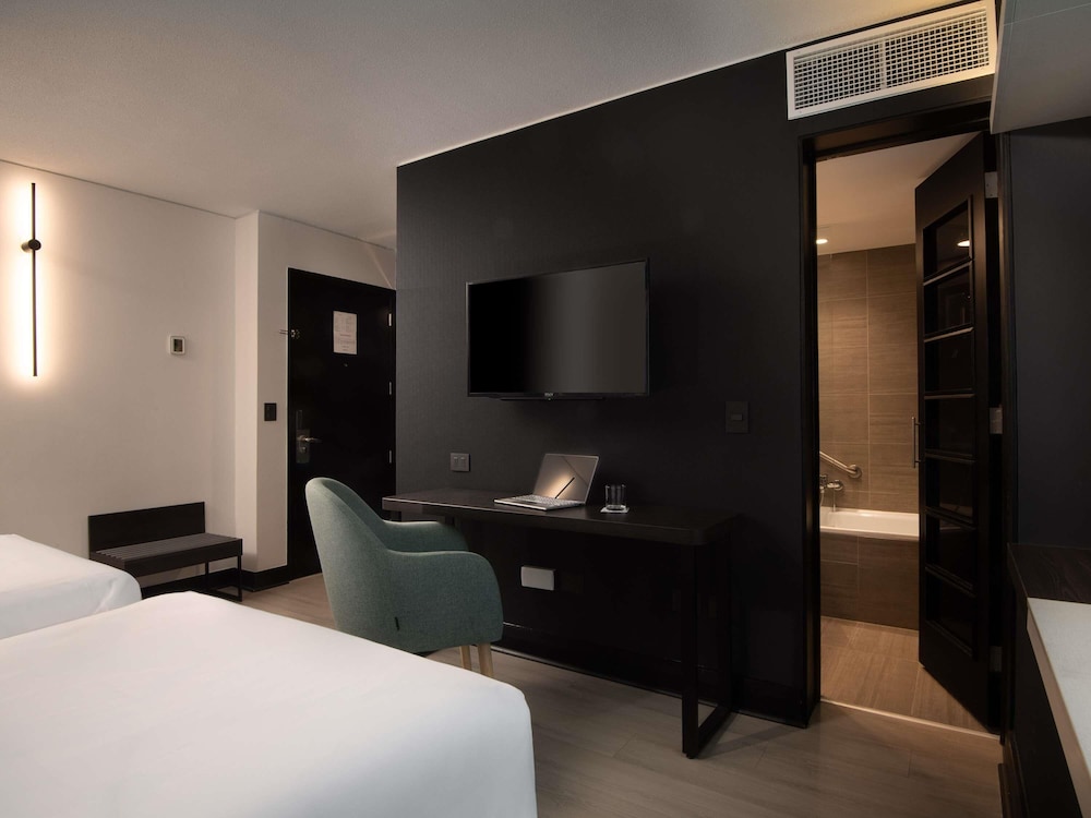 HABITACION ESTANDAR con dos Camas Twin Size del hotel Novotel Santiago Vitacura. Foto 3
