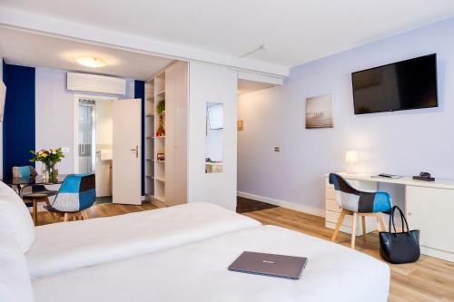 Habitación Doble Clásica - 2 camas del hotel First Euroflat. Foto 2