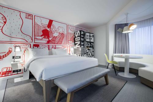 Habitación Superior Esquinera del hotel Radisson Red Brussels