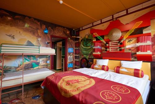 Habitación LEGO Ninjago del hotel Legoland, Denmark. Foto 2