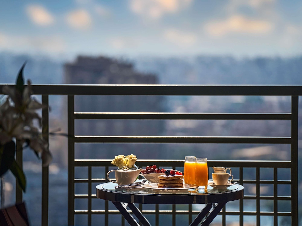 Fairmont Gold Signature del hotel Fairmont Nile City, Cairo. Foto 2