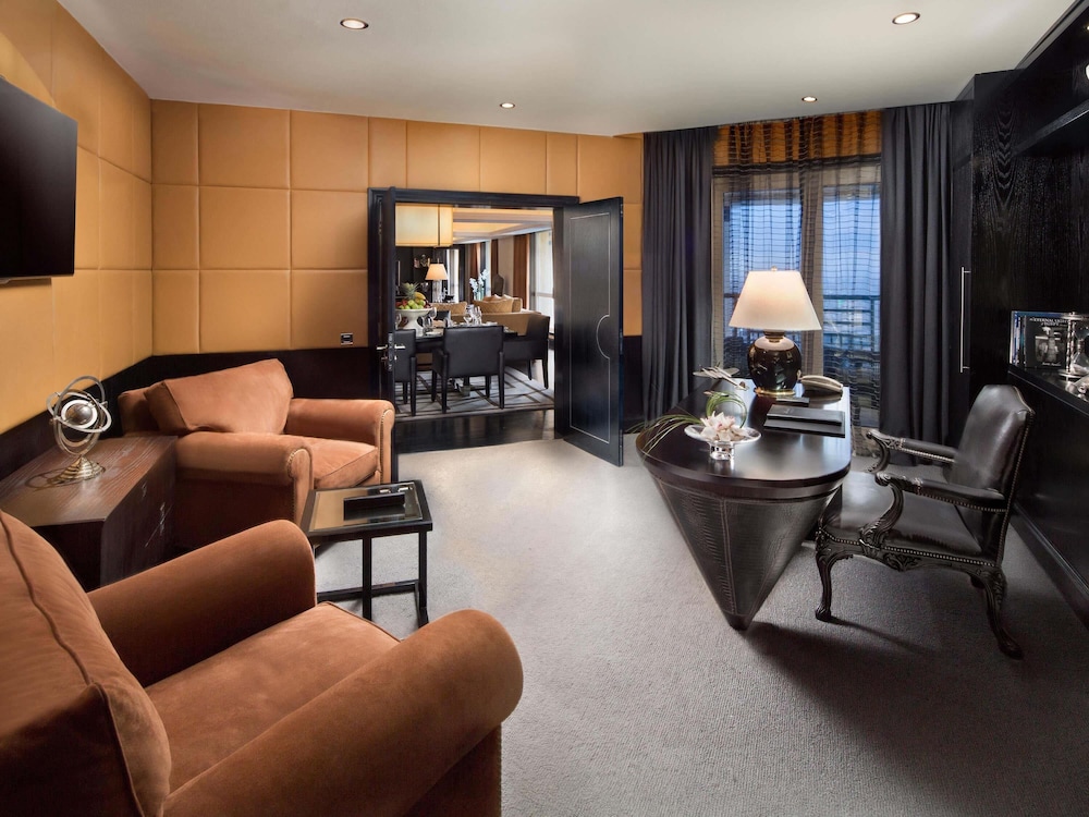 Suite Presidencial del hotel Fairmont Nile City, Cairo. Foto 6