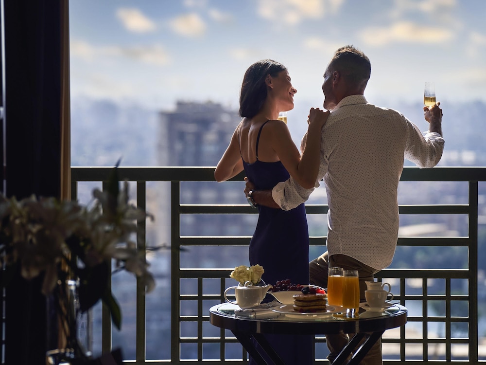 Fairmont Gold Signature del hotel Fairmont Nile City, Cairo. Foto 5