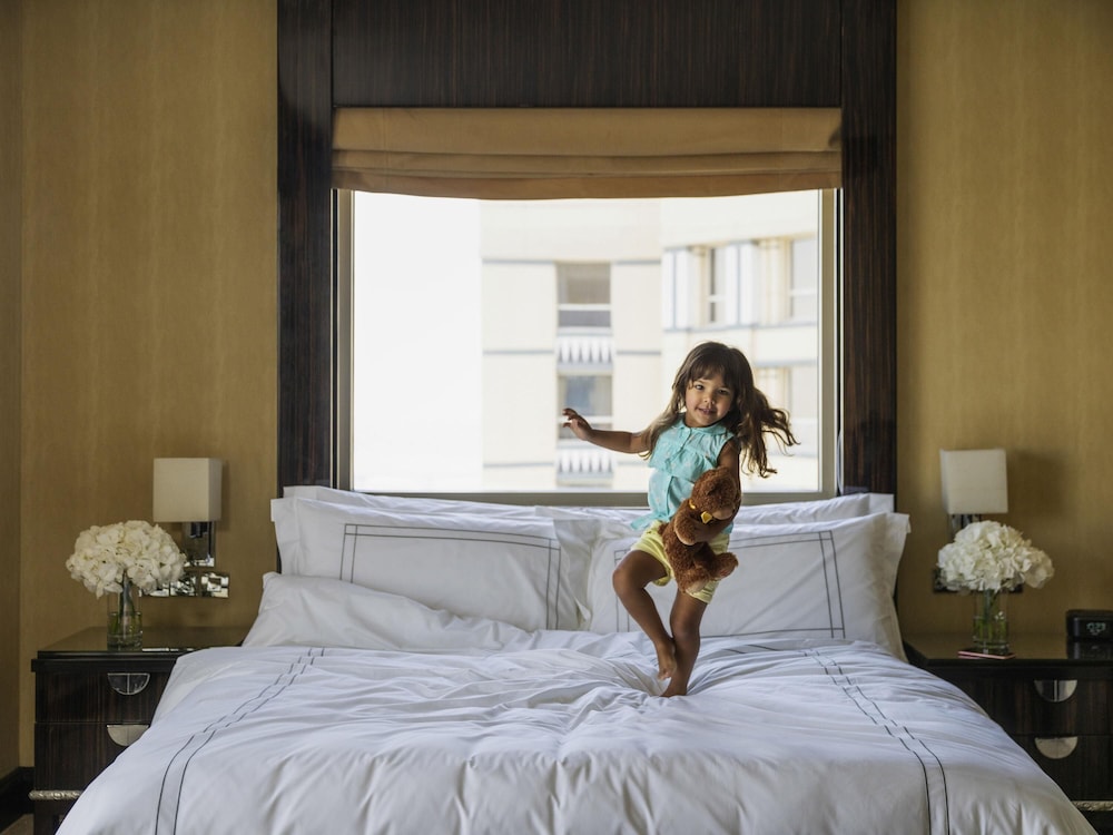 Suite Fairmont Gold con vista al Nilo del hotel Fairmont Nile City, Cairo. Foto 5