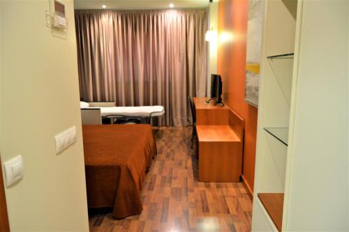 Habitación Triple del hotel Hotel AS Hoteles Torrent. Foto 8