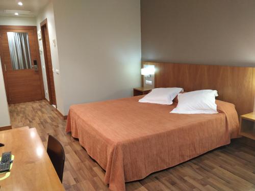 Habitación Deluxe - 1 cama grande del hotel Hotel AS Hoteles Torrent. Foto 1
