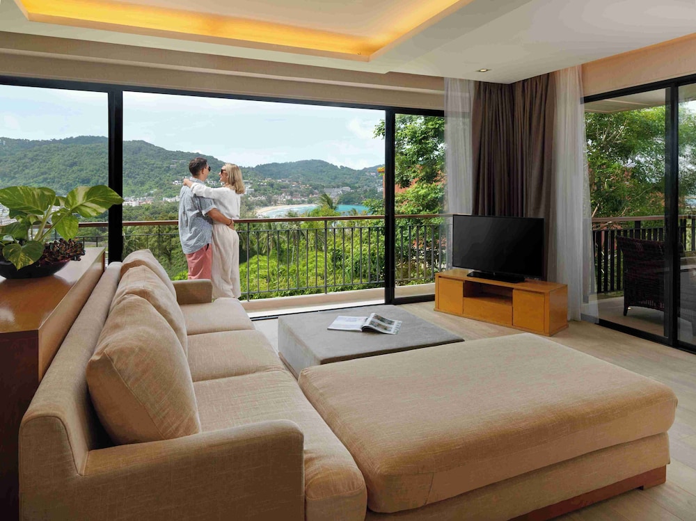 Suite Familiar, 87 m², Vistas al Mar, Zona de Estar, Balcón, 1 Cama King del hotel Novotel Phuket Kata Avista Resort and Spa. Foto 6