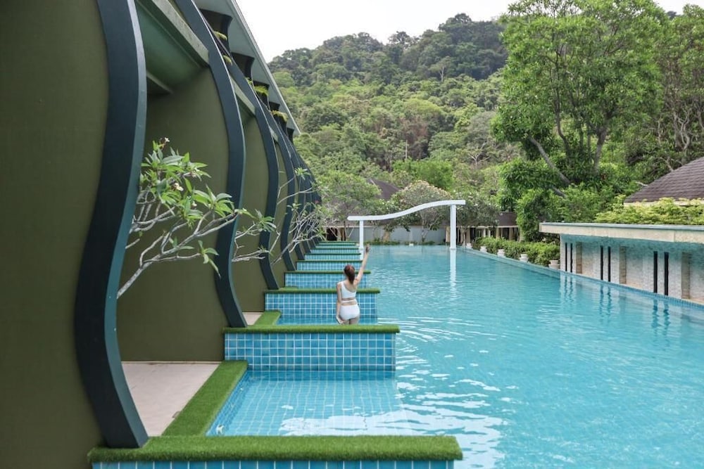 Habitación Deluxe con 2 camas individuales, acceso a la piscina del hotel Mercure Koh Chang Hideaway. Foto 3