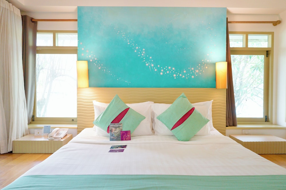 Habitación Deluxe con 1 cama king size, lado del jardín del hotel Mercure Koh Chang Hideaway. Foto 1