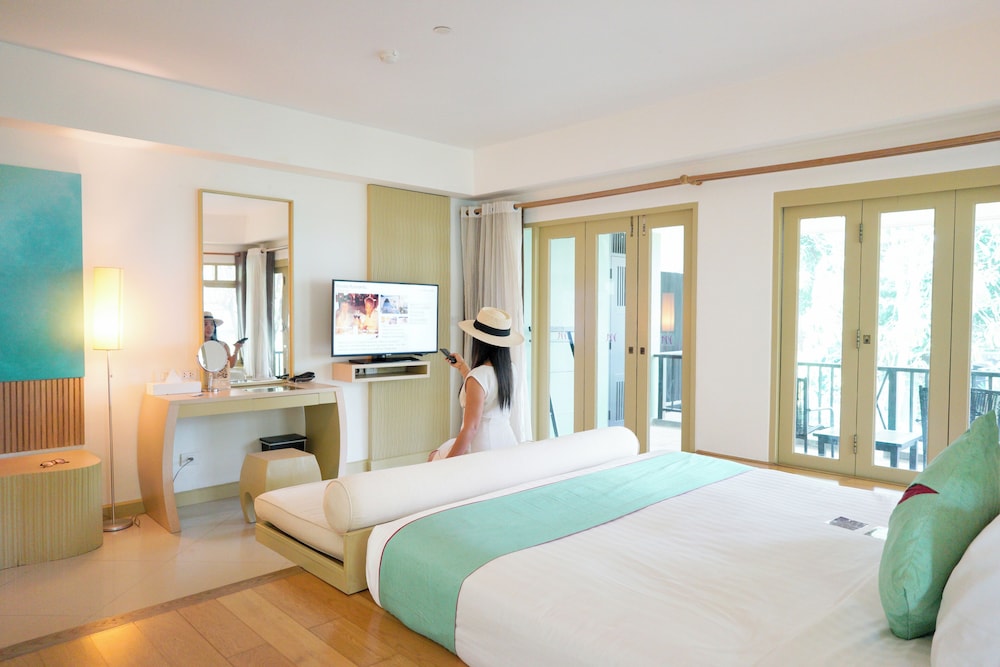 Habitación Deluxe con 1 cama king size, lado del jardín del hotel Mercure Koh Chang Hideaway. Foto 4