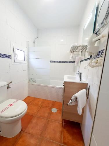 Habitación Doble Económica - 2 camas - interior del hotel Zaida. Foto 2