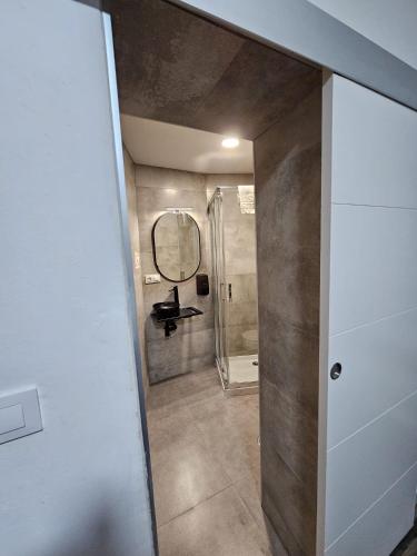 Habitación Doble Pequeña del hotel Zaida. Foto 6