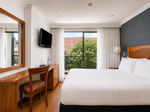 Habitación Doble Superior del hotel Egina Bogota. Foto 3
