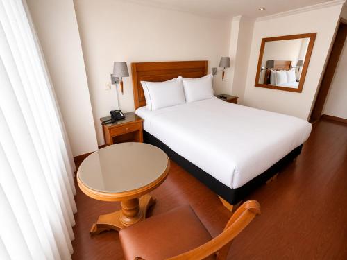 Habitación Doble Superior del hotel Egina Bogota. Foto 5
