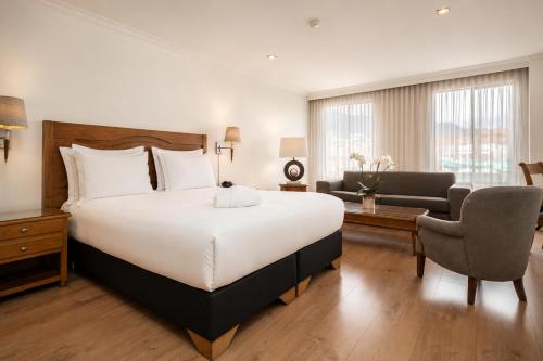 Suite Junior del hotel Egina Bogota. Foto 3