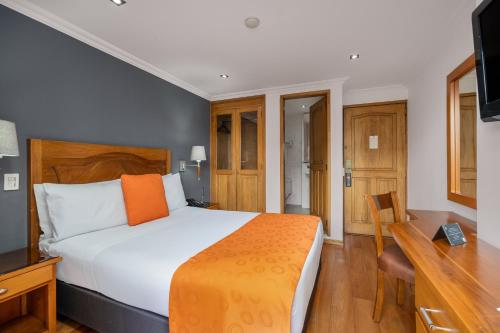 Habitación Doble Superior del hotel Egina Bogota. Foto 4