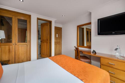Habitación Doble Superior del hotel Egina Bogota. Foto 6