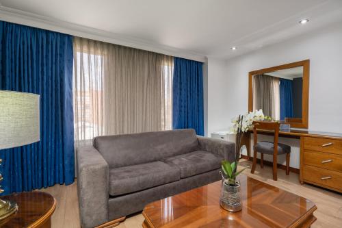 Suite Junior del hotel Egina Bogota. Foto 12