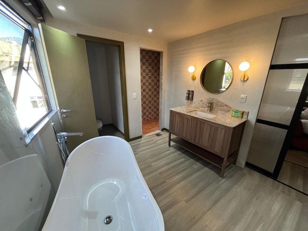 SUITE JUNIOR, 1 Cama King Size del hotel Grand Mercure Belem Do Para. Foto 7