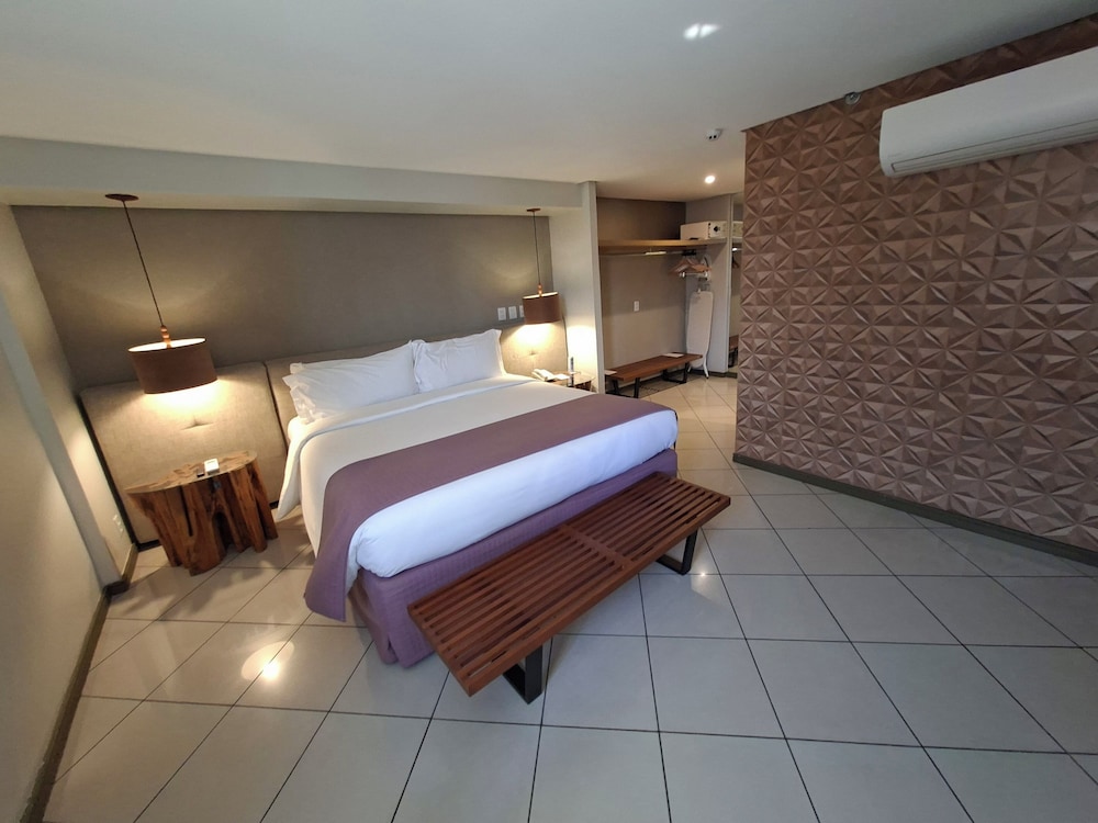 SUITE EJECUTIVA, 1 Cama King Size del hotel Grand Mercure Belem Do Para. Foto 3