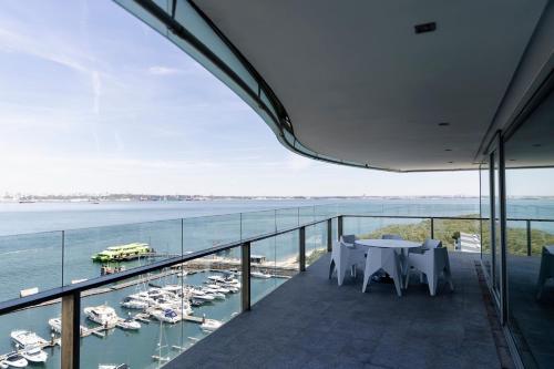 Apartamento de 3 dormitorios del hotel Troia Design. Foto 7