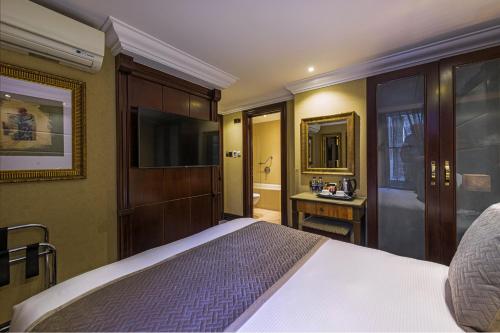 Habitación Doble Pequeña del hotel Hyde Park International - Member of Park Grand Londres. Foto 2