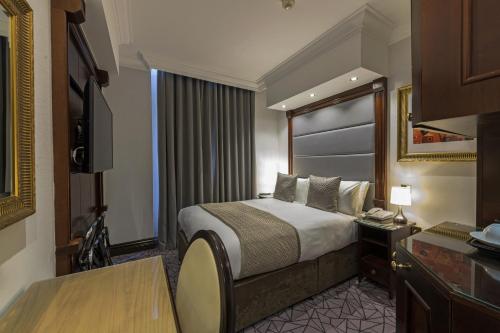 Habitación Doble Superior del hotel Hyde Park International - Member of Park Grand Londres. Foto 13