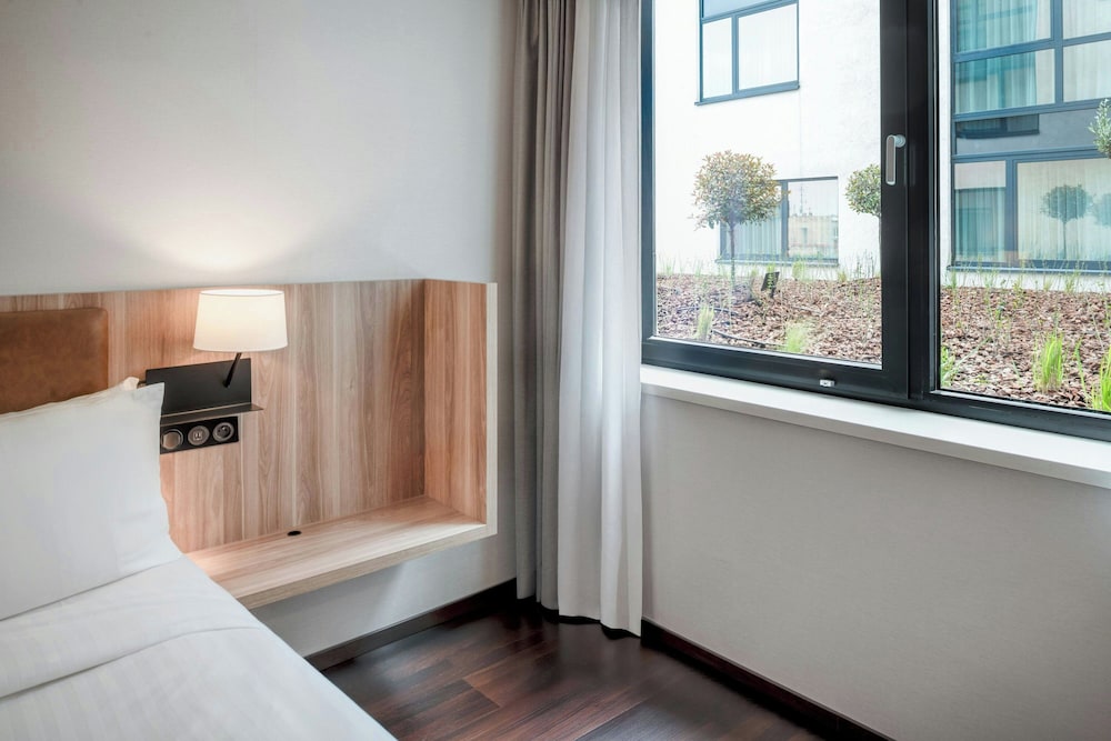Habitación estándar, 1 cama de matrimonio grande del hotel Ac Bratislava Old Town. Foto 4