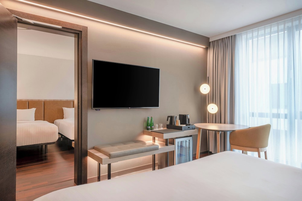 Habitación estándar, 1 cama de matrimonio grande del hotel Ac Bratislava Old Town. Foto 5