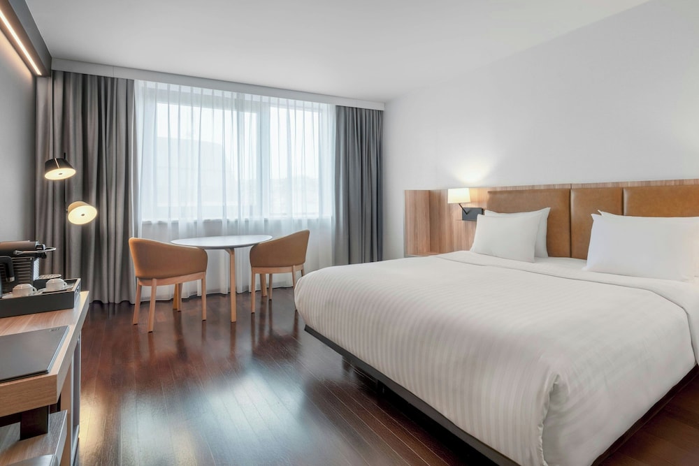 Habitación superior, 1 cama de matrimonio grande del hotel Ac Bratislava Old Town
