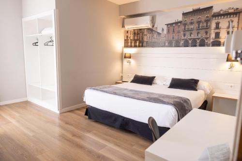 Suite del hotel CAN PAMPLONA. Foto 3