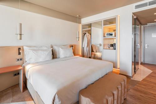 Habitación Doble Deluxe del hotel The Views Baia - Adults Only. Foto 1