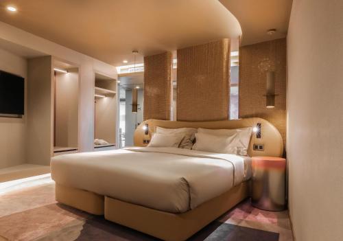 Suite Junior con vistas al mar del hotel The Views Baia - Adults Only. Foto 5