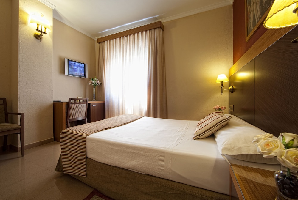 Habitación Doble del hotel Regio 2. Foto 4