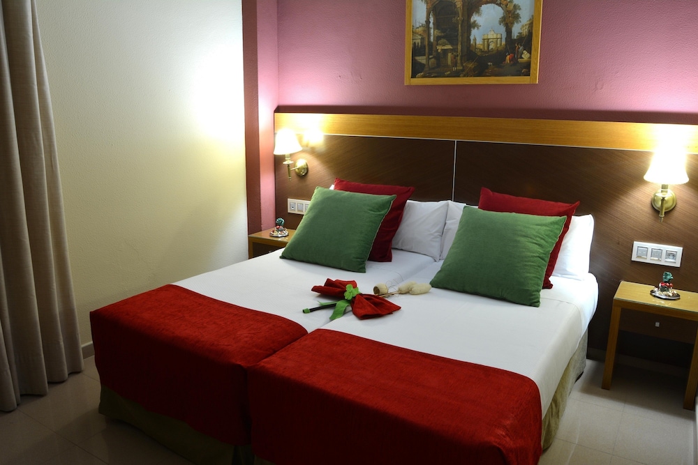 Habitación Doble del hotel Regio 2. Foto 14