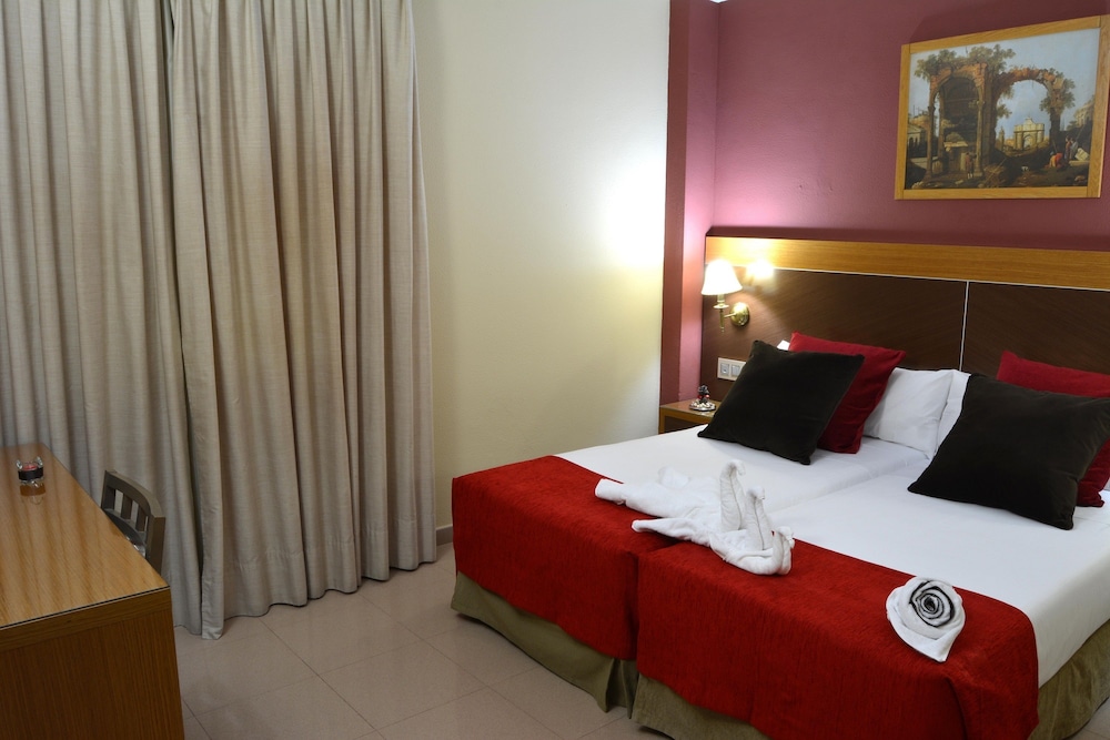 Habitación Doble del hotel Regio 2. Foto 15