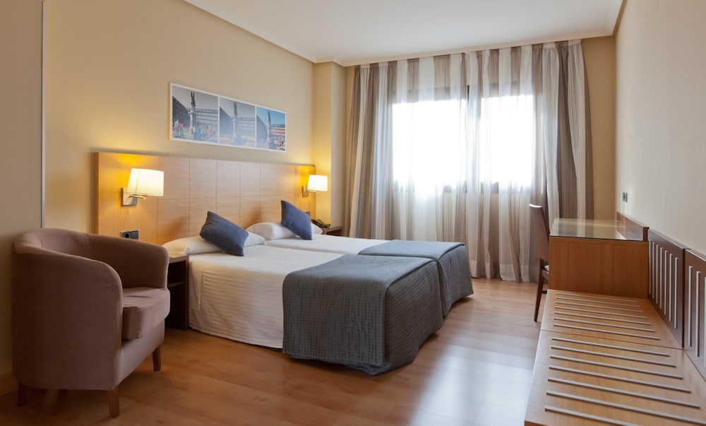 Habitación Familiar del hotel Porcel Avant. Foto 2