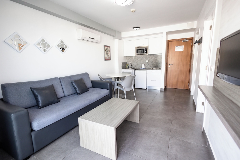 Apartamento clásico, 1 habitación, terraza del hotel Castillo de Sol. Foto 3