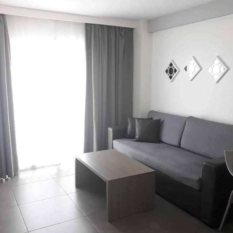 Apartamento 1 habitación del hotel Castillo de Sol. Foto 1